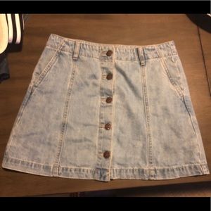 Light denim wash forever 21 jean skirt